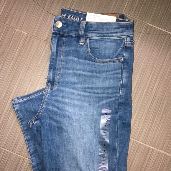 American Eagle Outfitters Denim - Super Hi-Rise Jegging Crop